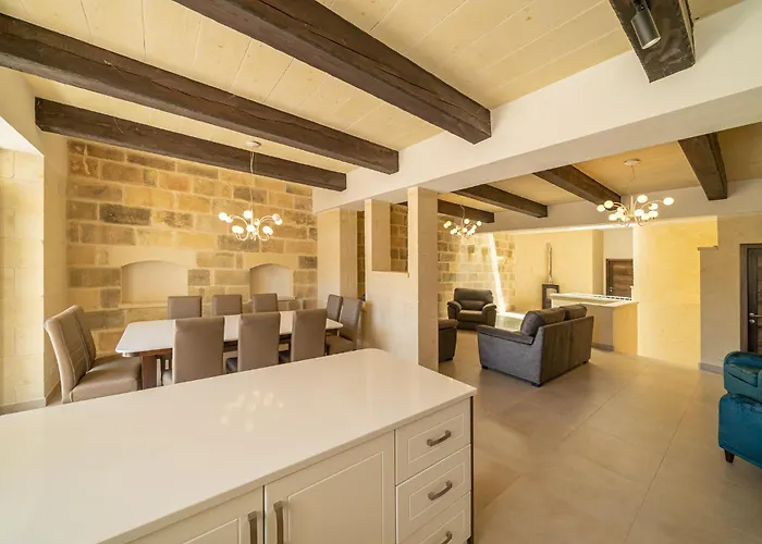 Ta' Spiru Villa Munxar